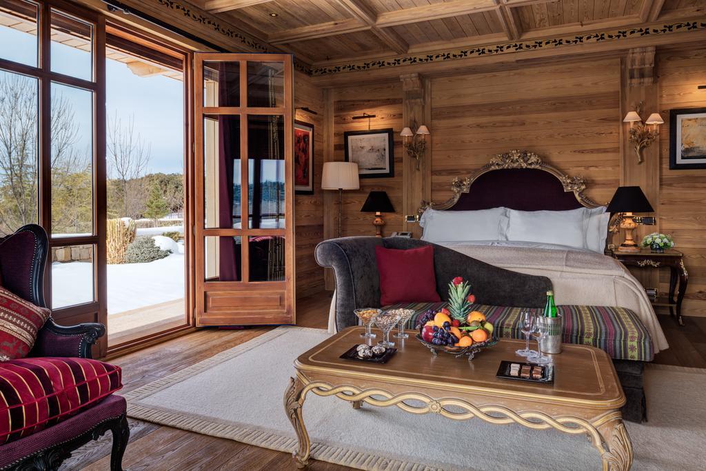 Michlifen Resort & Golf Ifrane  Exterior photo A suite at the Mandarin Oriental, Geneva